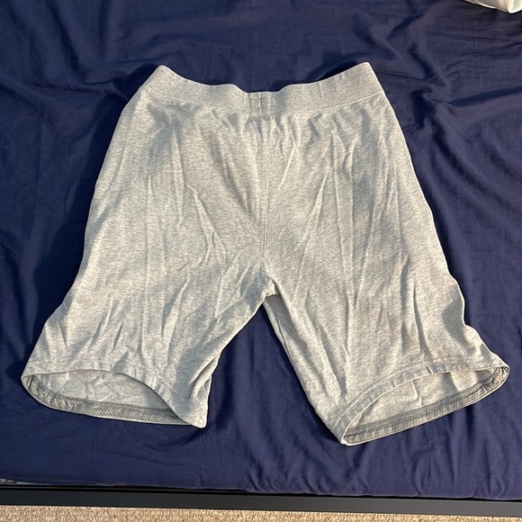 Nike shorts - Picture 2 of 4